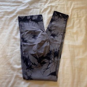 Scrunch butt leggings